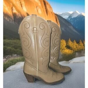 Vintage ACME Boots Pull On Heeled Tan Leather Women's 7.5 Medium